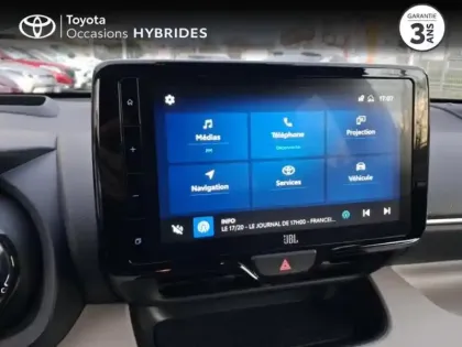 Photo 14 Toyota Yaris  116h Iconic 5p Pack Techno