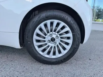 Photo 14 Fiat 500  e 95ch Action Plus