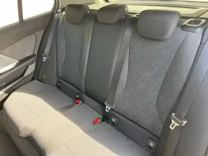 Photo 8 BMW Serie 1 Série 1 120A 170ch DKG7