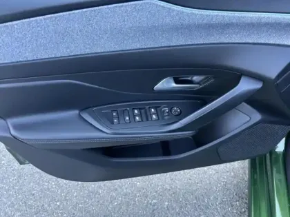 Photo 11 Peugeot 308  1.2 PureTech 130ch S&S GT EAT8