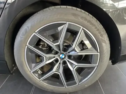 Photo 7 BMW Serie 5 Série 5 i5 340ch M Sport eDrive40