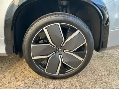 Photo 6 Volkswagen Tayron  1.5 eTSI 150ch R-Line Edition DSG7 7 places