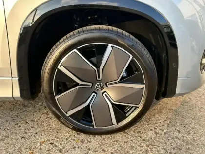 Photo 9 Volkswagen Tayron  1.5 eTSI 150ch R-Line Edition DSG7 7 places