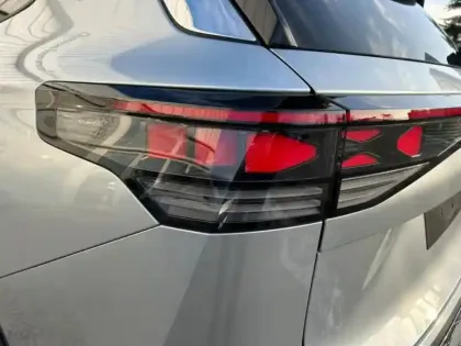 Photo 10 Volkswagen Tayron  1.5 eTSI 150ch R-Line Edition DSG7 7 places