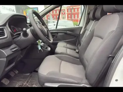 Photo 9 Renault Trafic  Combi L2 2.0 Blue dCi 150ch S&S Zen 8 places