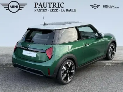 Photo 19 Mini Cooper  3 Portes S 204ch Favoured DKG7