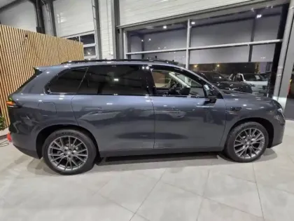 Photo 7 Leapmotor C10  REEV 215ch 28,4 kWh Design MY25