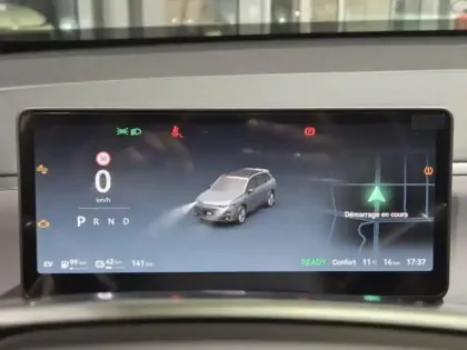 Photo 14 Leapmotor C10  REEV 215ch 28,4 kWh Design MY25