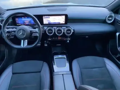 Photo 8 Mercedes Classe A  200 d 150ch AMG Line 8G-DCT