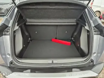 Photo 5 Peugeot 2008  1.2 Hybrid 145ch Allure e-DCS6