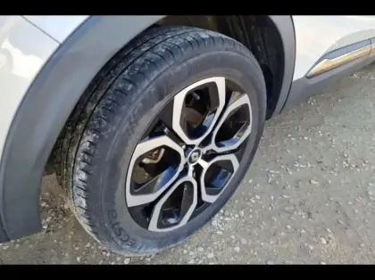 Photo 12 Renault Arkana  1.6 E-Tech hybride 145ch Techno -22