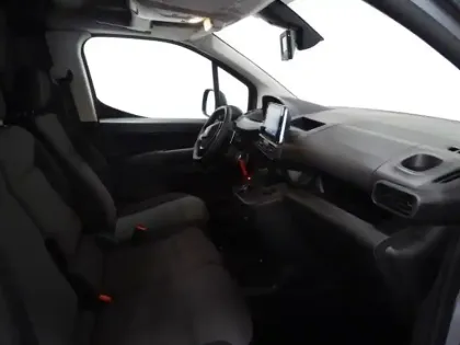 Photo 6 Peugeot Partner  Standard 650kg BlueHDi 130ch S&S Asphalt EAT8