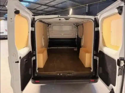 Photo 8 Renault Trafic  Fg L2H1 3T 2.0 Blue dCi 130ch Confort E6E