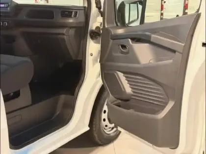 Photo 13 Renault Trafic  Fg L2H1 3T 2.0 Blue dCi 130ch Confort E6E