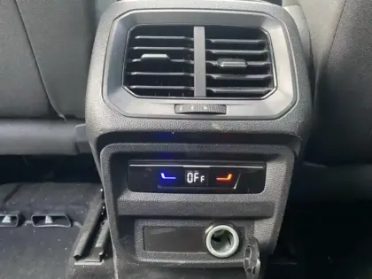 Photo 12 Volkswagen Tiguan  1.5 TSI 150ch Life Business DSG7