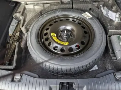 Photo 10 Ford Kuga  2.5 Duratec 190ch FHEV E85 Vignale BVA