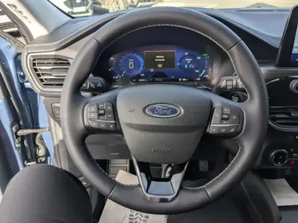 Photo 11 Ford Kuga  2.5 Duratec 190ch FHEV E85 Vignale BVA