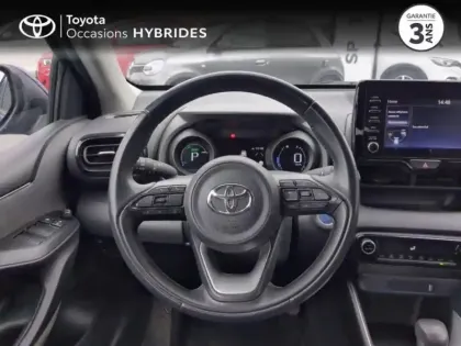 Photo 8 Toyota Yaris  116h Design 5p