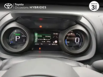 Photo 13 Toyota Yaris  116h Design 5p