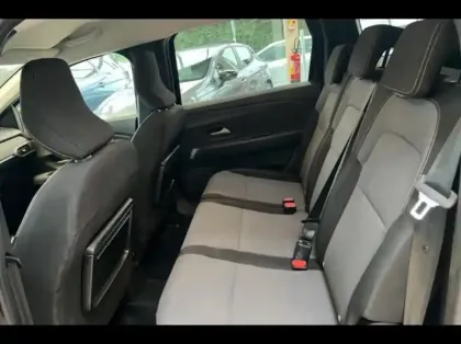 Photo 10 Dacia Jogger  1.6 hybrid 140ch Extreme 7 places -24