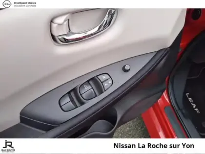 Photo 14 Nissan Leaf  150ch 40kWh Acenta 22