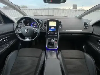 Photo 10 Renault Grand Scenic  1.6 dCi 130ch Energy Intens