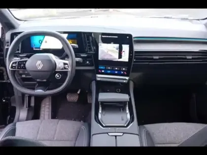 Photo 8 Renault Espace  1.2 E-Tech full hybrid 200ch Techno 7 places - 24