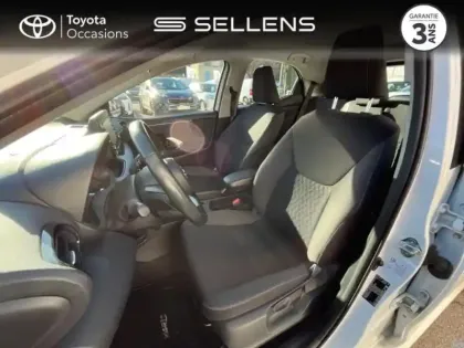 Photo 10 Toyota Yaris  116h Dynamic 5p MY22