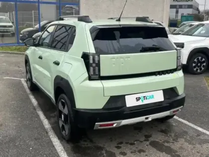 Photo 6 Fiat Grande Panda  Electrique 113ch La Prima