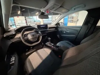 Photo 11 Peugeot 208  1.2 100ch S&S Allure