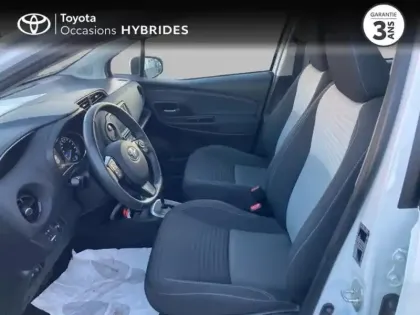 Photo 10 Toyota Yaris  100h Dynamic 5p RC19