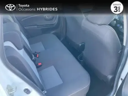 Photo 6 Toyota Yaris  100h Dynamic 5p RC19