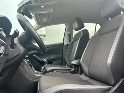 Photo 8 Volkswagen T-cross  1.0 TSI 110ch Carat