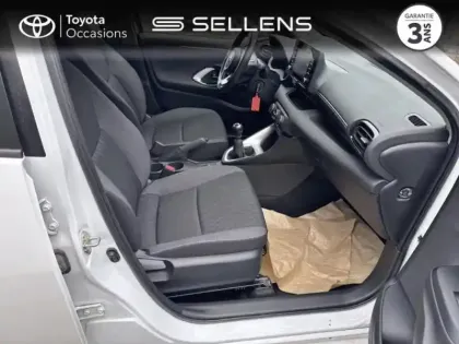 Photo 5 Toyota Yaris  120 VVT-i Dynamic 5p MY22