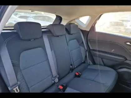 Photo 10 Renault Captur  1.6 E-Tech hybride 145ch Evolution