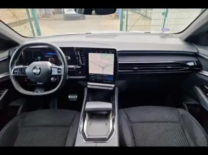 Photo 8 Renault Austral  1.2 E-Tech full hybrid 200ch Techno esprit Alpine