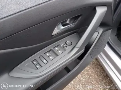 Photo 11 Peugeot 308  1.2 Hybrid 145ch Allure e-DCS6