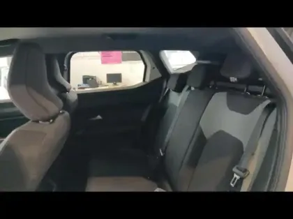 Photo 10 Dacia Duster  1.6 hybrid 140ch Extreme