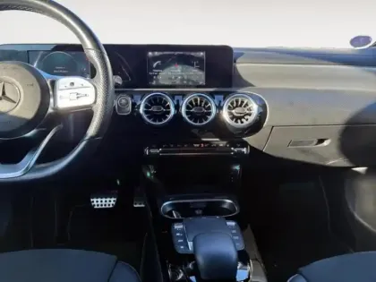 Photo 10 Mercedes CLA  Shooting Brake 250 e 160+102ch Business Line 8G-DCT