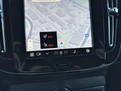 Photo 13 Volvo Xc40  B3 163ch Plus DCT 7