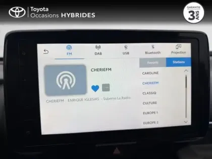 Photo 14 Toyota Yaris  116h Iconic 5p MY22