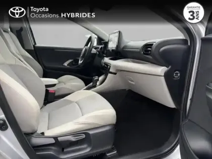 Photo 5 Toyota Yaris  116h Iconic 5p MY22