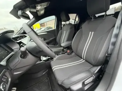 Photo 9 Opel Corsa  1.2 Turbo Hybrid 110ch GS e-DCT6