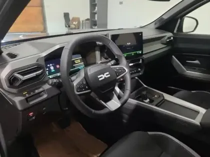 Photo 7 Dacia Bigster  1.8 hybrid 155ch Journey