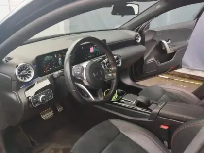 Photo 9 Mercedes Classe A  Berline 200 163ch AMG Line 7G-DCT 9cv