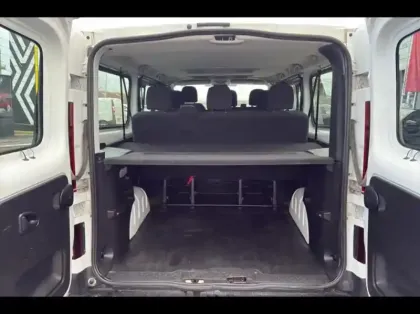 Photo 11 Renault Trafic  Combi L2 2.0 Blue dCi 150ch S&S Zen 8 places