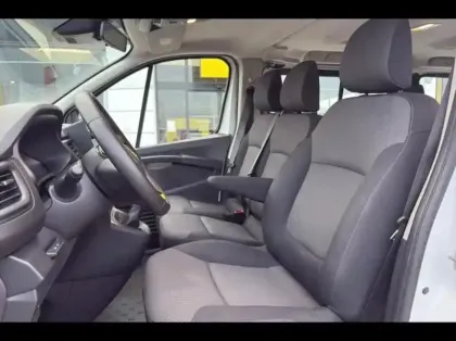 Photo 9 Renault Trafic  Combi L2 2.0 Blue dCi 150ch S&S Zen 8 places