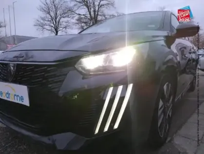 Photo 12 Peugeot 208  1.2 100ch S/S Allure Radar AV/AR Carplay