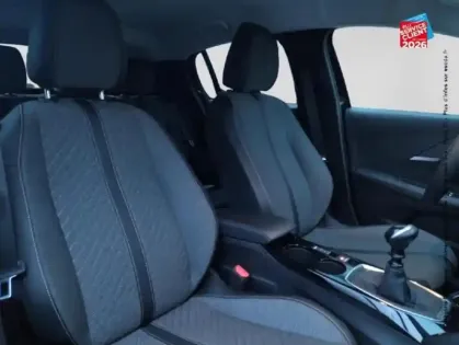 Photo 19 Peugeot 208  1.2 100ch S/S Allure Radar AV/AR Carplay