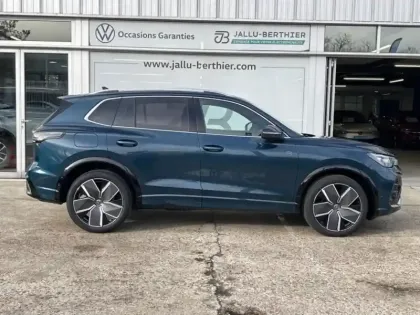 Photo 6 Volkswagen Tiguan  1.5 eTSI 150ch R-Line Edition DSG7